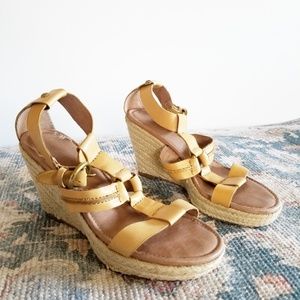 Fossil yellow leather wedge sandal